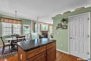 63 Cobblestone Ct, Newington, CT 06111 - Photo 9