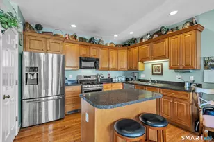 63 Cobblestone Ct, Newington, CT 06111 - Photo 11