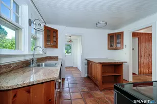 104 Henderson Rd, Fairfield, CT 06824 - Photo 15