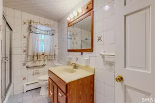 5 Fillow St, Norwalk, CT 06850 - Photo 11