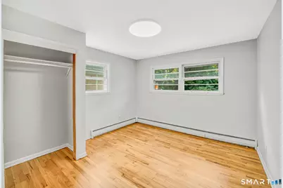 380 Farmington Avenue, Waterbury, CT 06710 - Photo 9