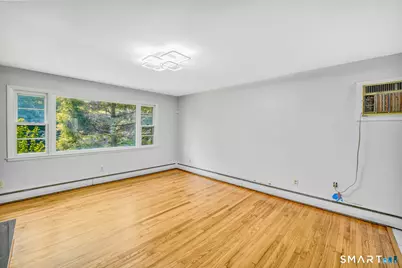 380 Farmington Avenue, Waterbury, CT 06710 - Photo 7