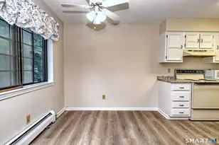 359 Foxwood Ln, Milford, CT 06461 - Photo 5
