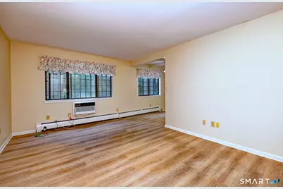 359 Foxwood Lane #359, Milford, CT 06461 - Photo 5
