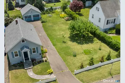 16 Saint Charles Avenue, Stamford, CT 06907 - Photo 31