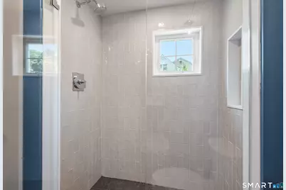 16 Saint Charles Avenue, Stamford, CT 06907 - Photo 19