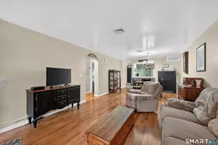 24 Manorwood Dr, Branford, CT 06405 - Photo 5
