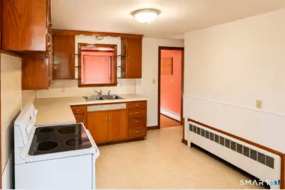 35 Lorraine Road, Wethersfield, CT 06109 - Photo 7