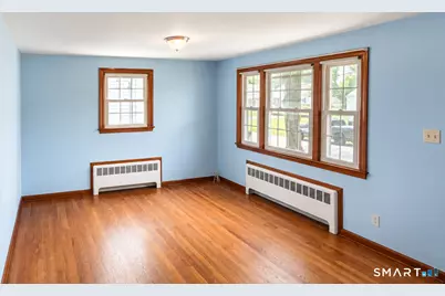 35 Lorraine Road, Wethersfield, CT 06109 - Photo 3