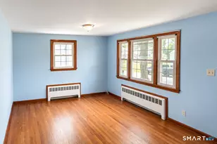 35 Lorraine Rd, Wethersfield, CT 06109 - Photo 3