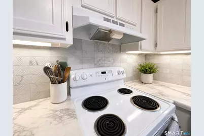 267 West Cedar Street #2D, Norwalk, CT 06854 - Photo 7