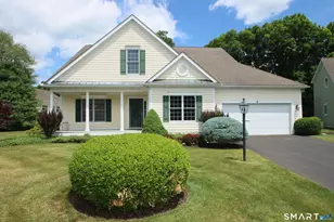 6 Carriage House Ln, Brookfield, CT 06804 - Photo 1