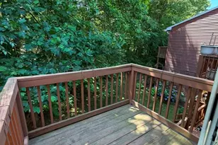 75 Leslie Rd, Bridgeport, CT 06606 - Photo 19