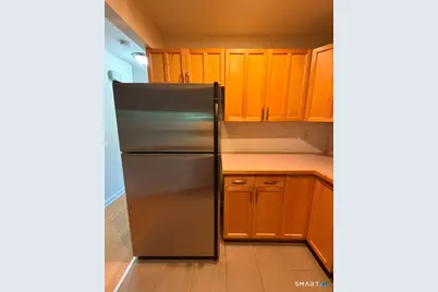 75 Leslie Road #D, Bridgeport, CT 06606 - Photo 7