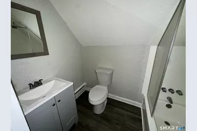 76-78 Sanford Avenue #3rd Fl, Bridgeport, CT 06604 - Photo 11