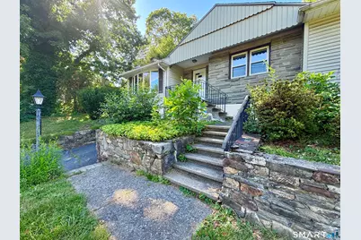 2326 Old Town Road, Bridgeport, CT 06606 - Photo 33