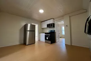 62 N Leonard St, Waterbury, CT 06708 - Photo 3