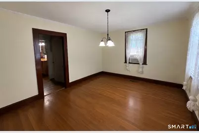 18 Fleetwood Avenue, Bethel, CT 06801 - Photo 7