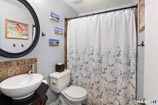34 Crescent St, Stamford, CT 06902 - Photo 7