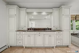 92 Thornwood Rd, Stamford, CT 06903 - Photo 19