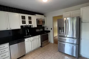 193 Abbotsford Ave, West Hartford, CT 06110 - Photo 1