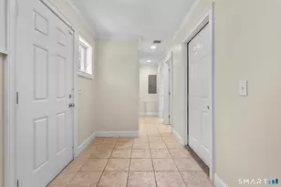 32 Crows Nest Ln, Danbury, CT 06810 - Photo 3