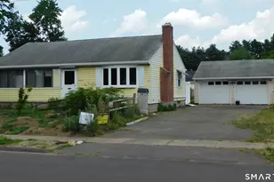 14 Leland Dr, East Hartford, CT 06108 - Photo 1