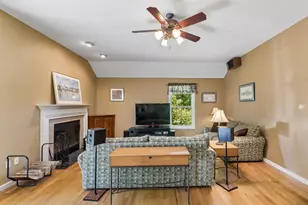 10 Ferris Rd, Newtown, CT 06470 - Photo 19