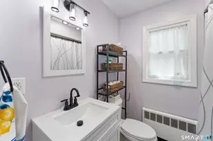 11 Lexington Ave, Norwich, CT 06360 - Photo 7