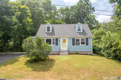11 Lexington Avenue, Norwich, CT 06360 - Photo 1