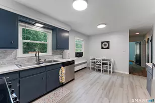 11 Lexington Ave, Norwich, CT 06360 - Photo 5
