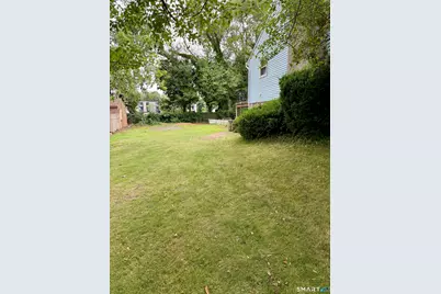 20 Crisci Place, East Haven, CT 06512 - Photo 3