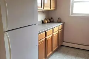70 Grove Hill St, New Britain, CT 06052 - Photo 3