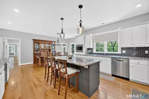 11 Whitman Pond Rd, Simsbury, CT 06070 - Photo 7
