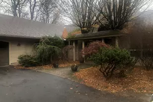 40 Ferncliff Dr, West Hartford, CT 06117 - Photo 27