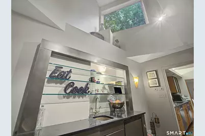 40 Ferncliff Drive, West Hartford, CT 06117 - Photo 9