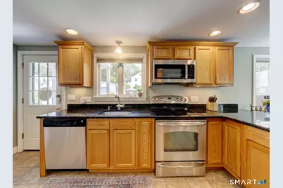 137 Green Road, Manchester, CT 06042 - Photo 5