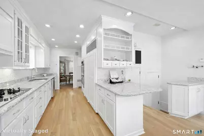 52 Center Drive, Greenwich, CT 06870 - Photo 9