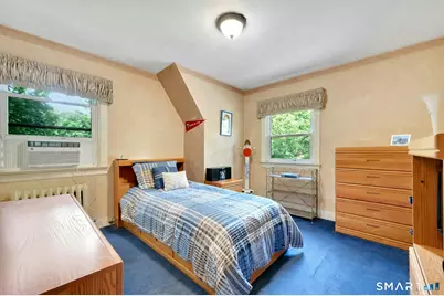 52 Center Drive, Greenwich, CT 06870 - Photo 19