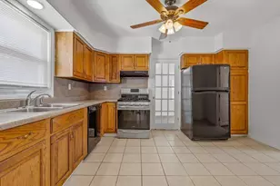 53 Maple St, Meriden, CT 06451 - Photo 17