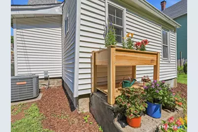 53 Maple Street, Meriden, CT 06451 - Photo 31