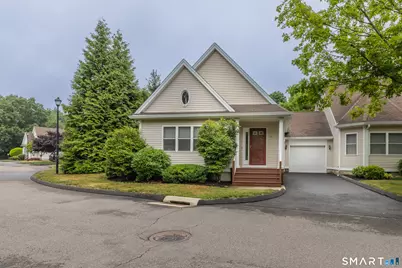 194 Summerfield Gardens #194, Shelton, CT 06484 - Photo 1
