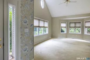 194 Summerfield Gardens, Shelton, CT 06484 - Photo 3