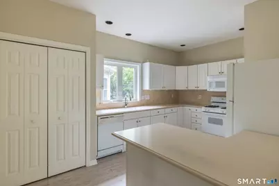 194 Summerfield Gardens #194, Shelton, CT 06484 - Photo 13