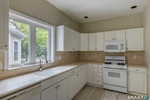 194 Summerfield Gardens, Shelton, CT 06484 - Photo 15