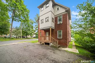 483 Edgewood St, Hartford, CT 06112 - Photo 31