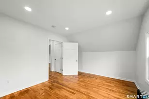 483 Edgewood St, Hartford, CT 06112 - Photo 13