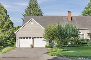35 Woodbury Hl, Woodbury, CT 06798 - Photo 3