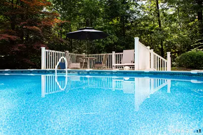8 Old Towantic Hill Road, Oxford, CT 06478 - Photo 11