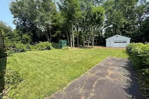 12 Arbutus St, East Hartford, CT 06108 - Photo 11